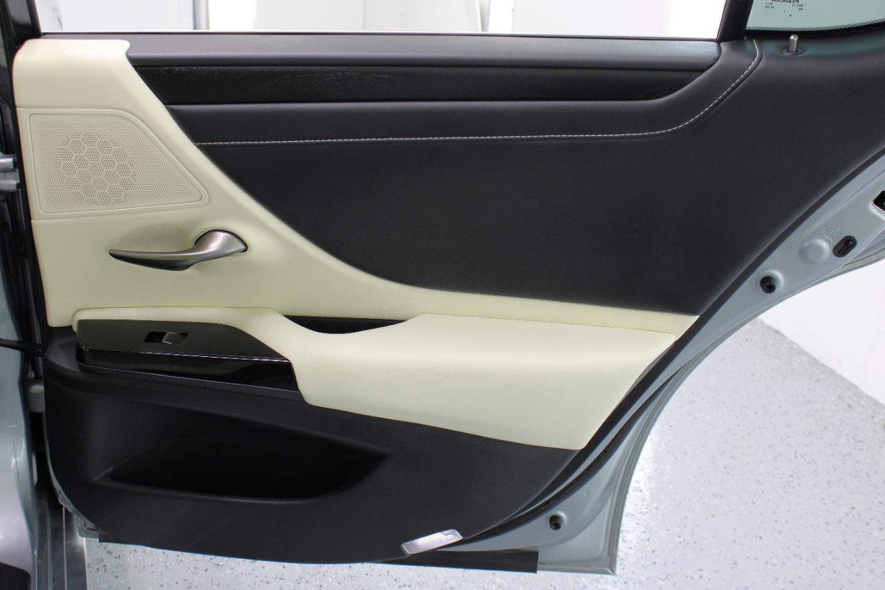 Used 2022 Lexus ES 350 w/ Premium Package image 44