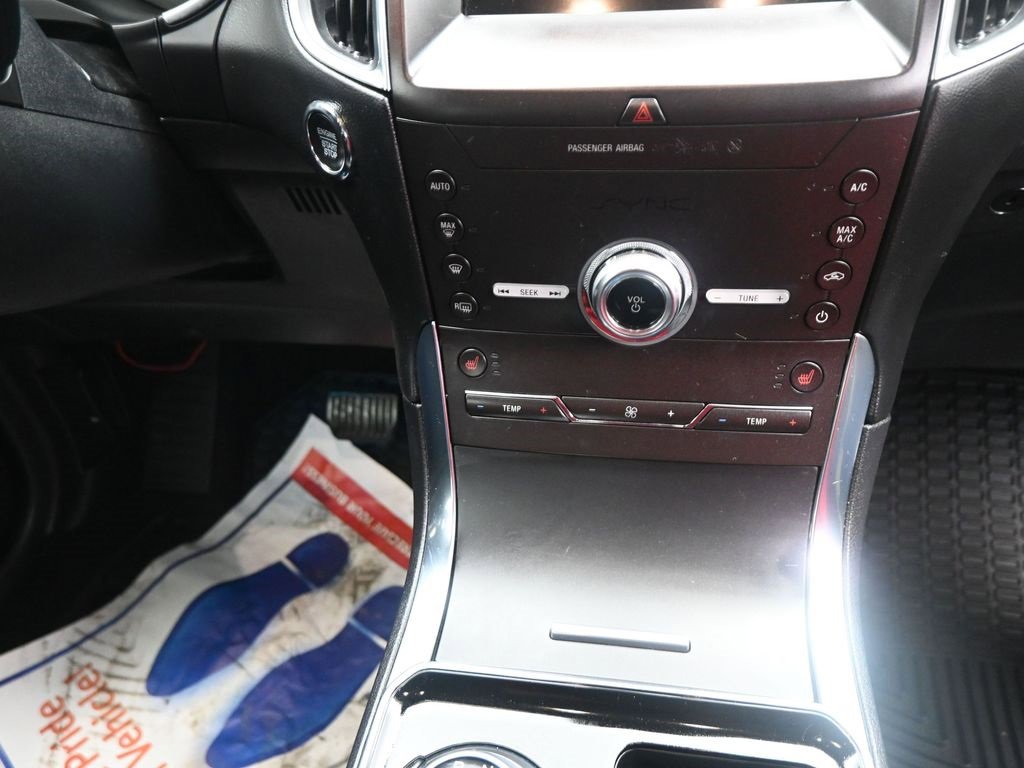 Used 2020 Ford Edge Titanium image 14