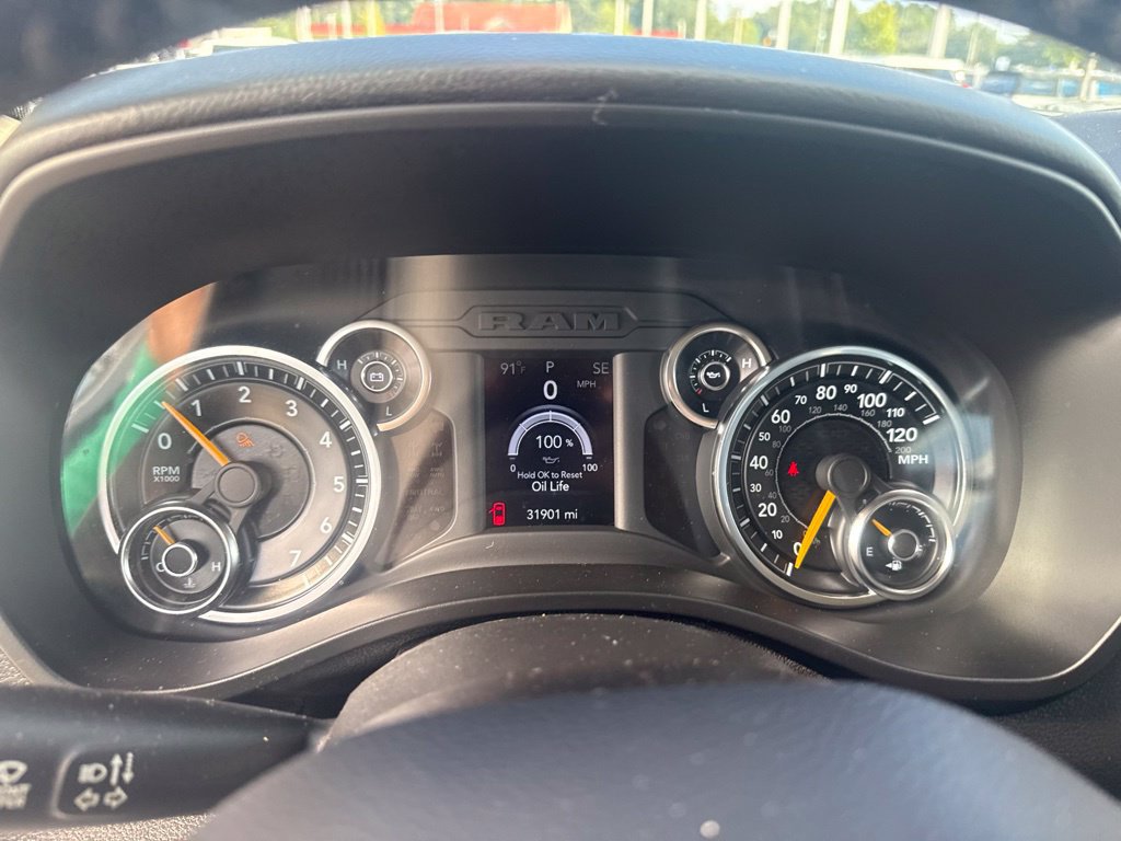 Used 2019 RAM 1500 Big Horn RWD image 23