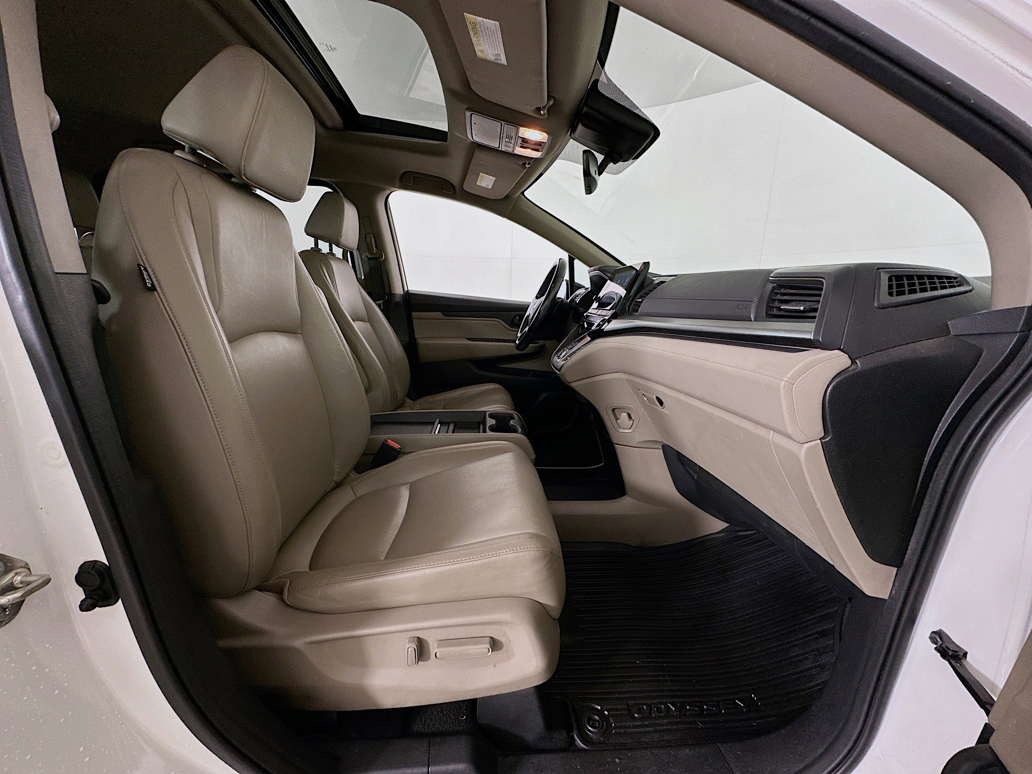 Used 2018 Honda Odyssey EX-L image 34