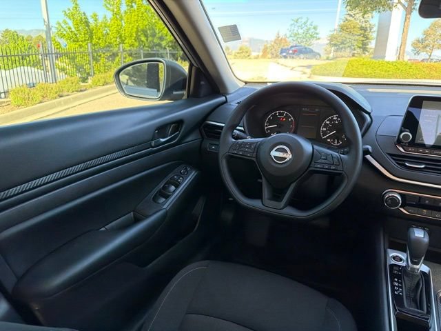 Used 2025 Nissan Altima 2.5 S FWD image 25