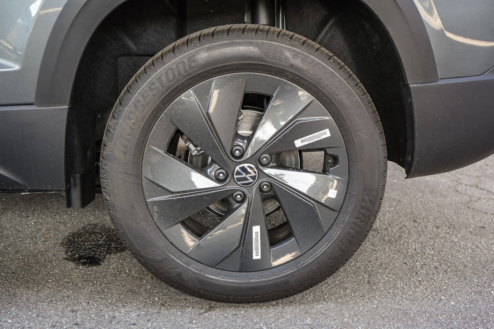 New 2026 Volkswagen Taos S image 10