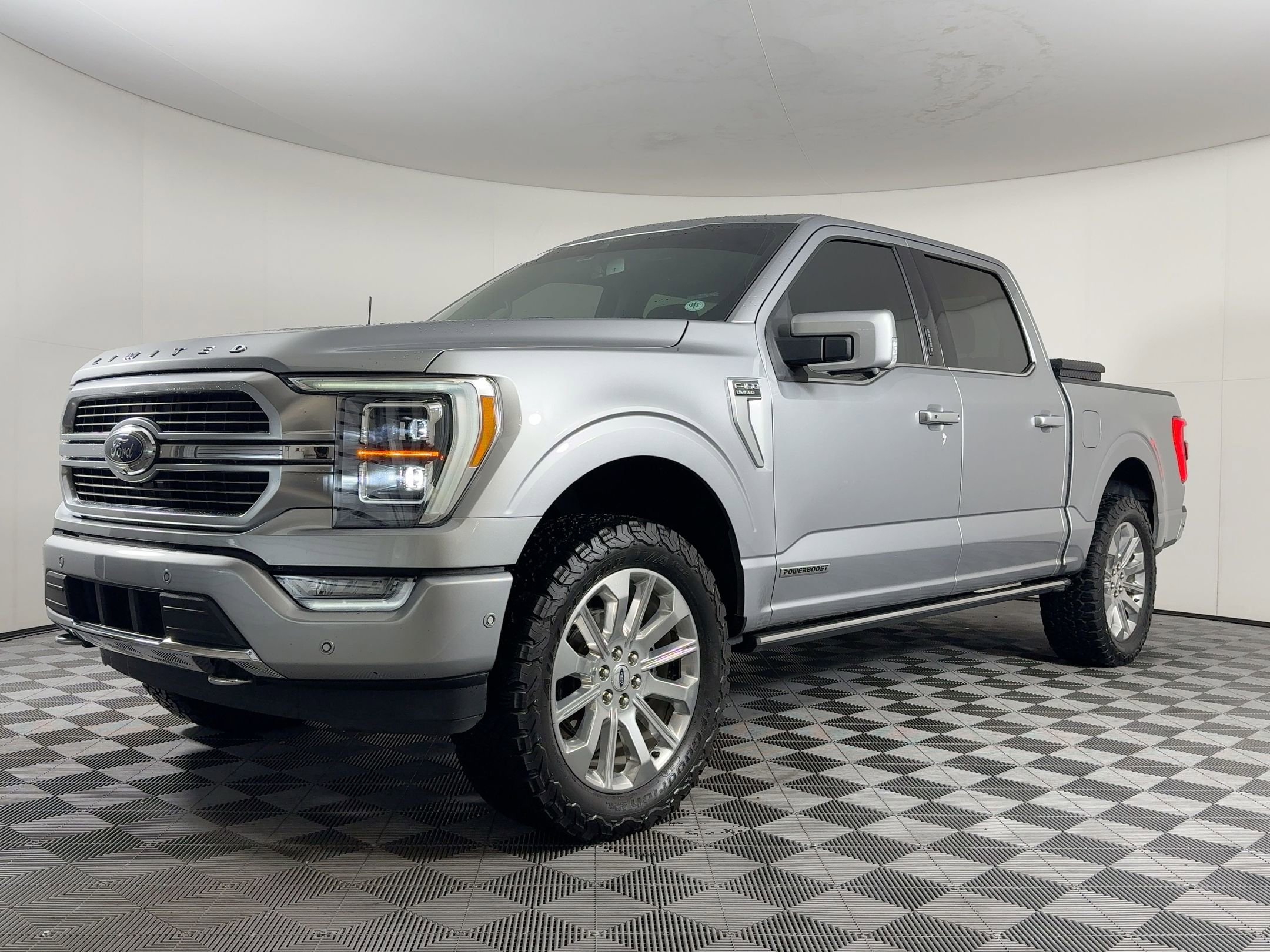 Used 2021 Ford F150 Limited image 1