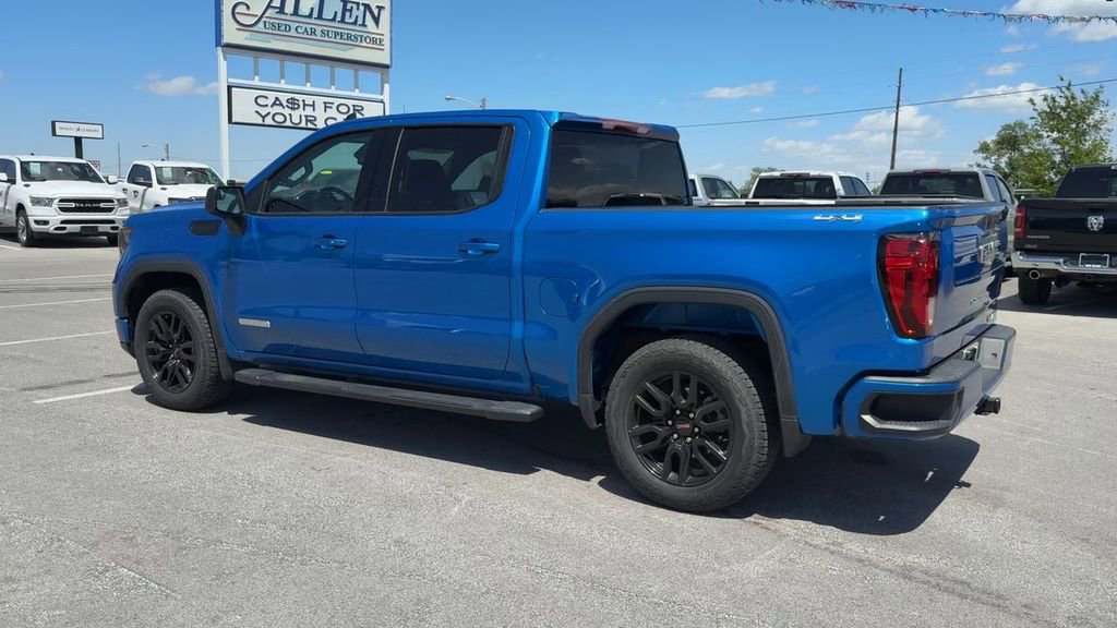 Used 2023 GMC Sierra 1500 Elevation w/ LPO, Elevation Black Package AWD/4WD image 4
