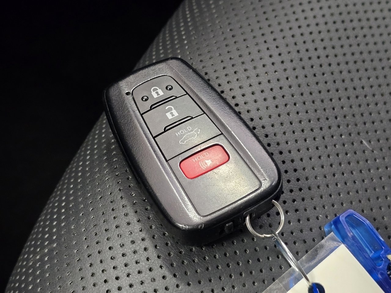 Used 2023 Toyota RAV4 Limited AWD/4WD image 36