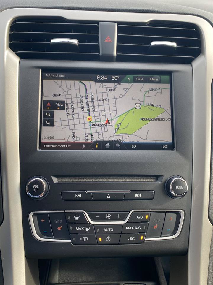 Used 2016 Ford Fusion SE w/ Equipment Group 202A AWD/4WD image 22