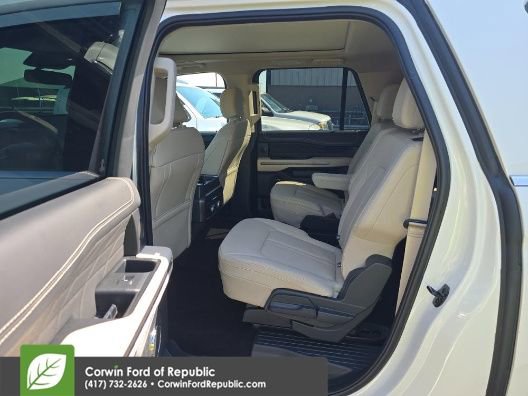 Used 2023 Ford Expedition Max Platinum image 16