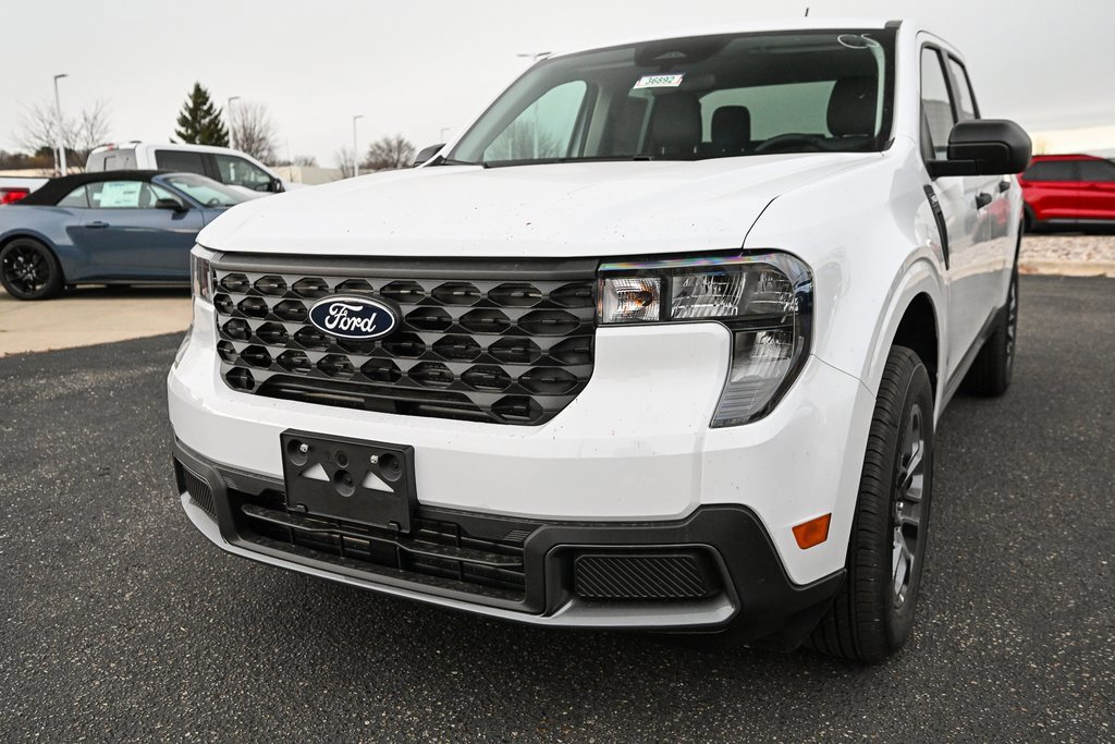 New 2025 Ford Maverick XLT image 11