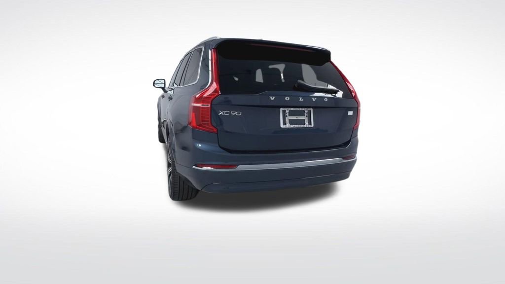 Used 2024 Volvo XC90 T8 Plus w/ Protection Package image 7