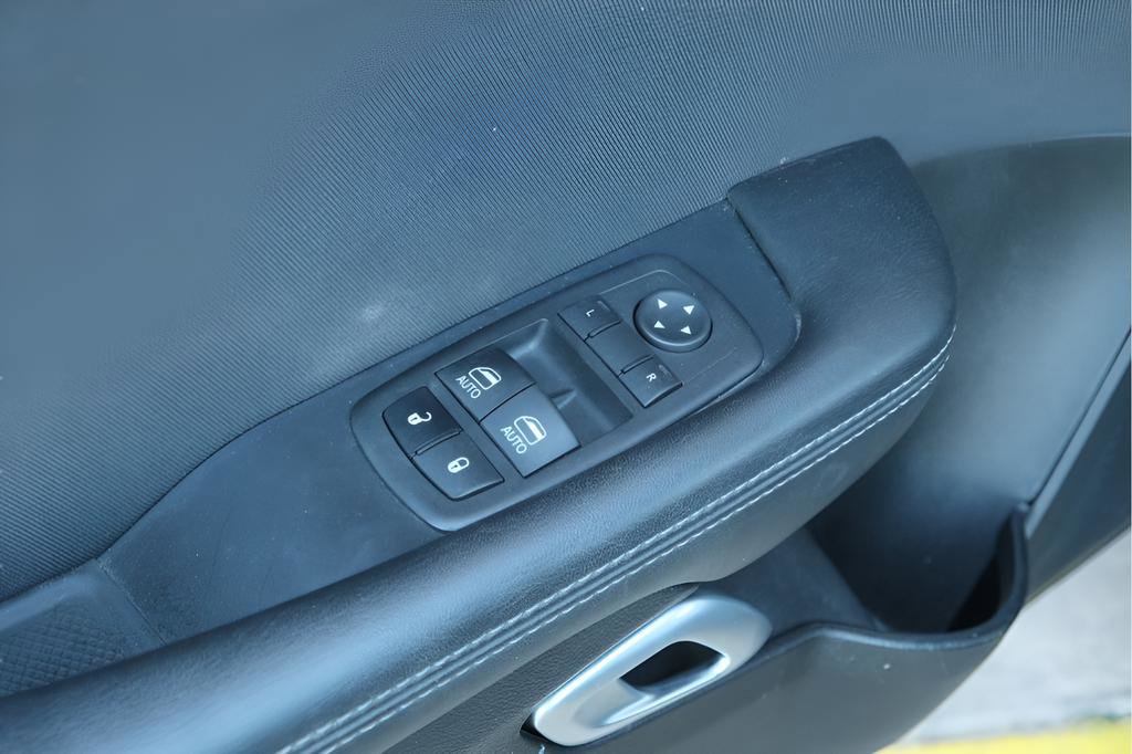 Used 2023 Dodge Challenger R/T w/ Blacktop Package image 5