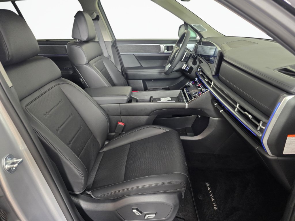 Used 2026 Hyundai Santa Fe Limited AWD/4WD image 27