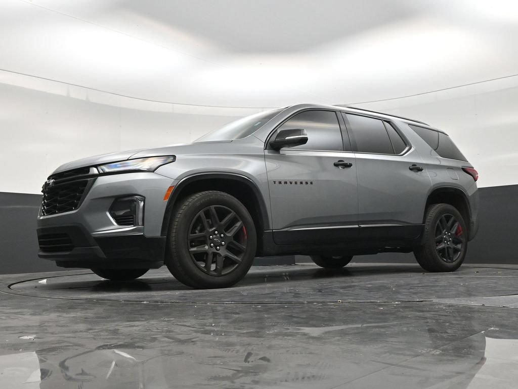 Used 2023 Chevrolet Traverse Premier w/ Redline Edition FWD image 19