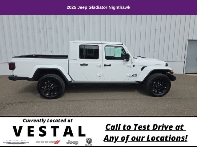Used 2025 Jeep Gladiator Sport image 4