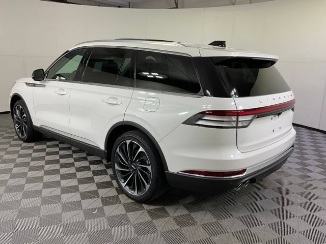 Used 2026 Lincoln Aviator Reserve AWD/4WD image 4