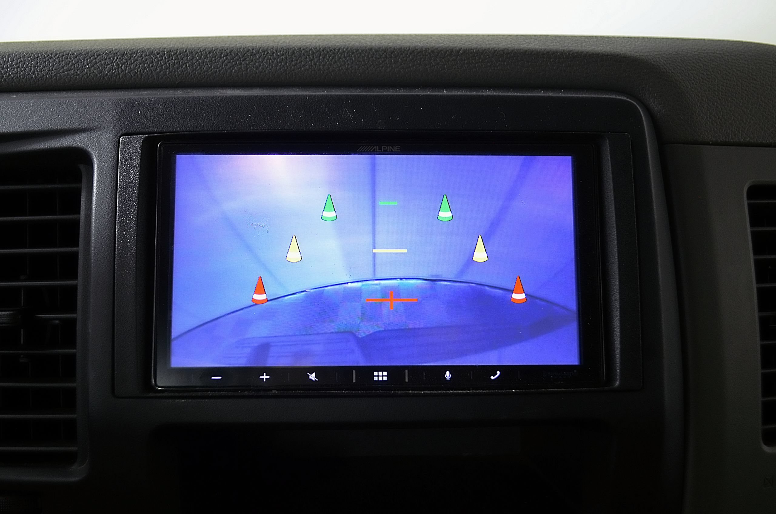 Used 2017 Nissan NV 3500 SL RWD image 30
