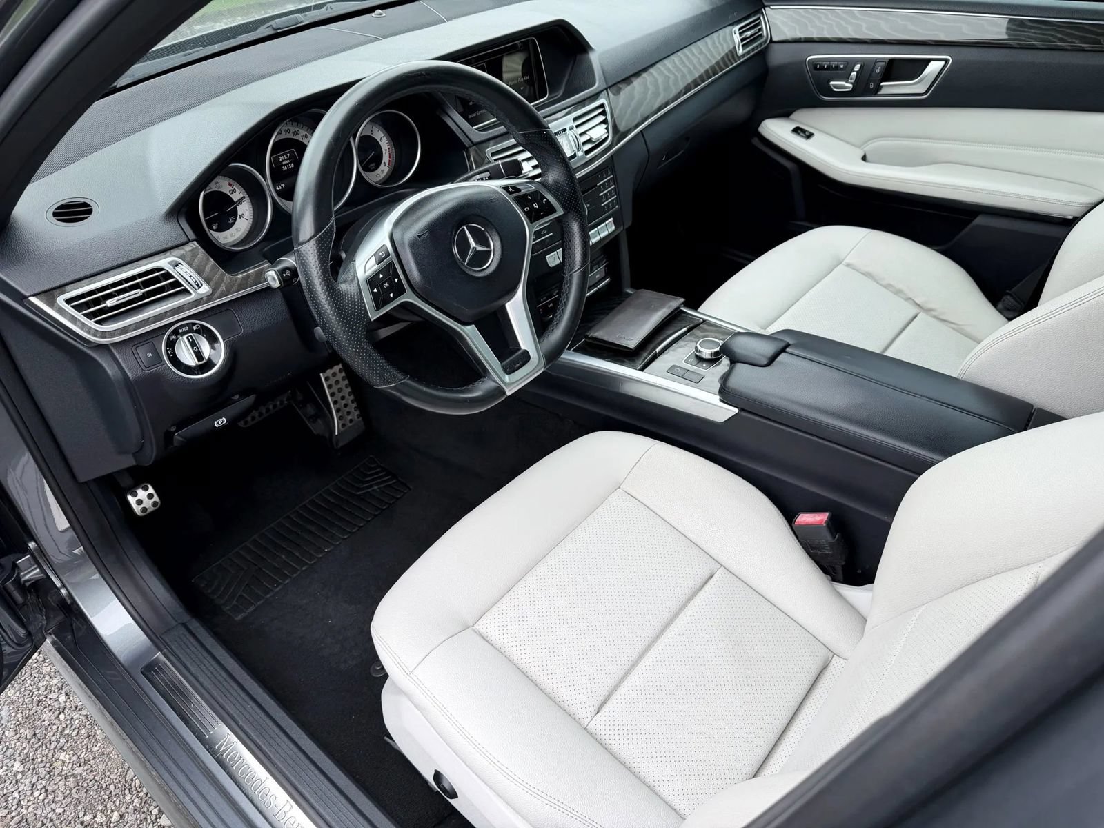Used 2016 Mercedes-Benz E 350 4MATIC Wagon image 62