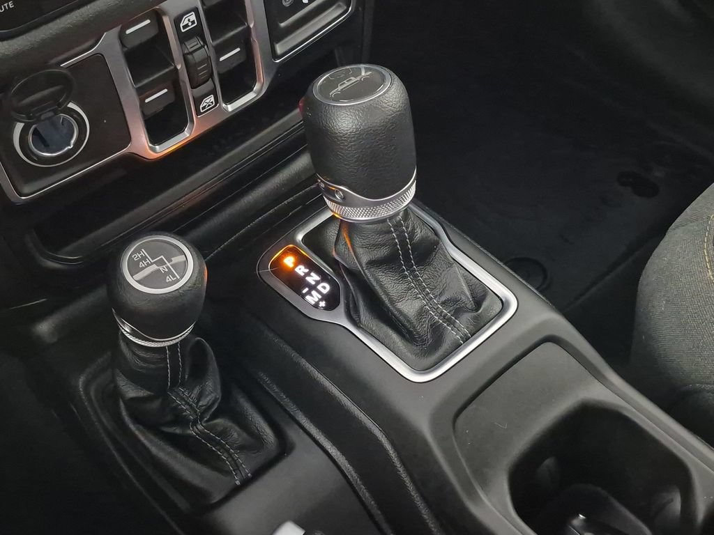 Used 2025 Jeep Gladiator Sport AWD/4WD image 24