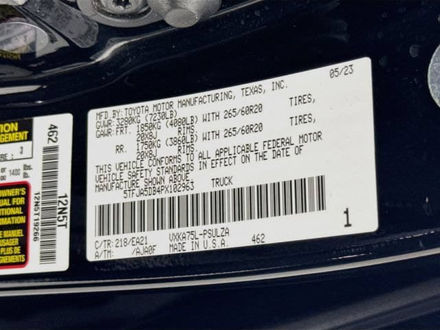 Used 2023 Toyota Tundra Limited AWD/4WD image 31