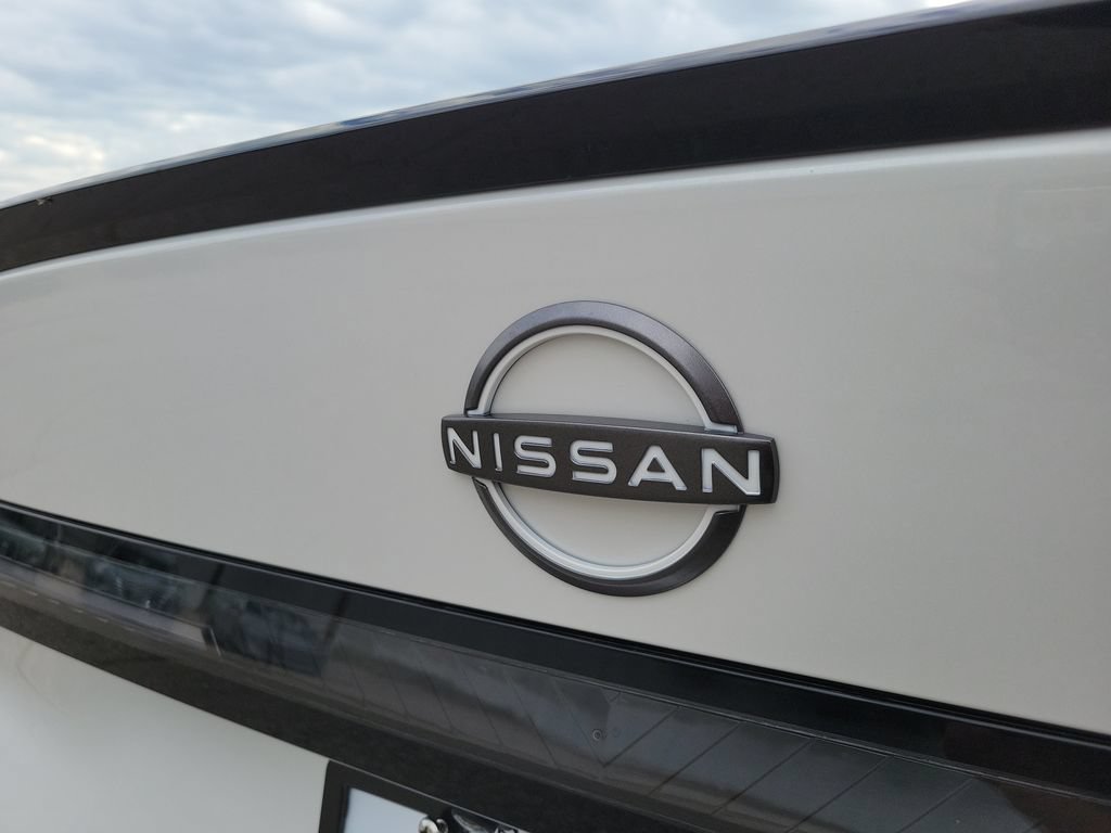 New 2027 Nissan Sentra SR w/ SR All Weather Package FWD image 30