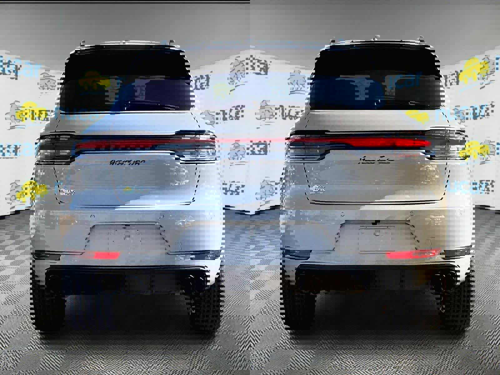 Used 2021 Porsche Macan Turbo image 5