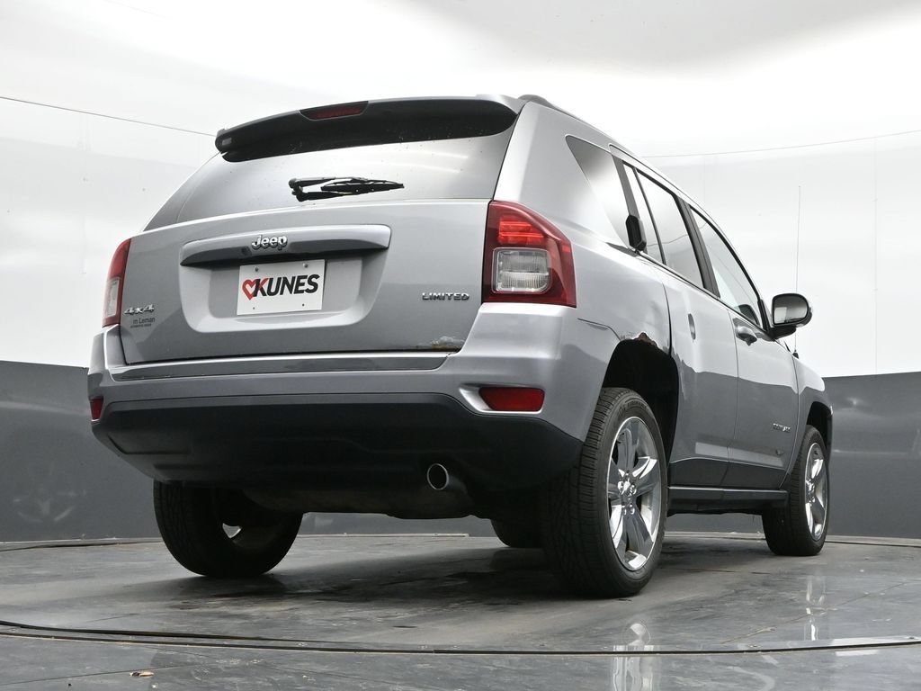 Used 2015 Jeep Compass Limited AWD/4WD image 30