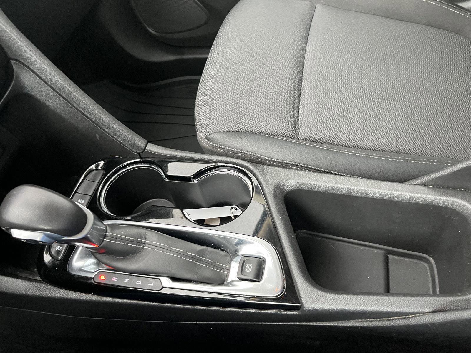 Used 2022 Buick Encore GX Select w/ Sport Touring Package image 18