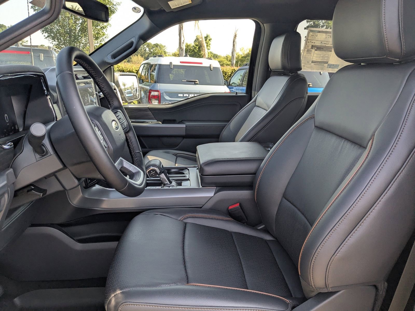 New 2025 Ford F150 Lariat w/ Equipment Group 501A Mid image 22