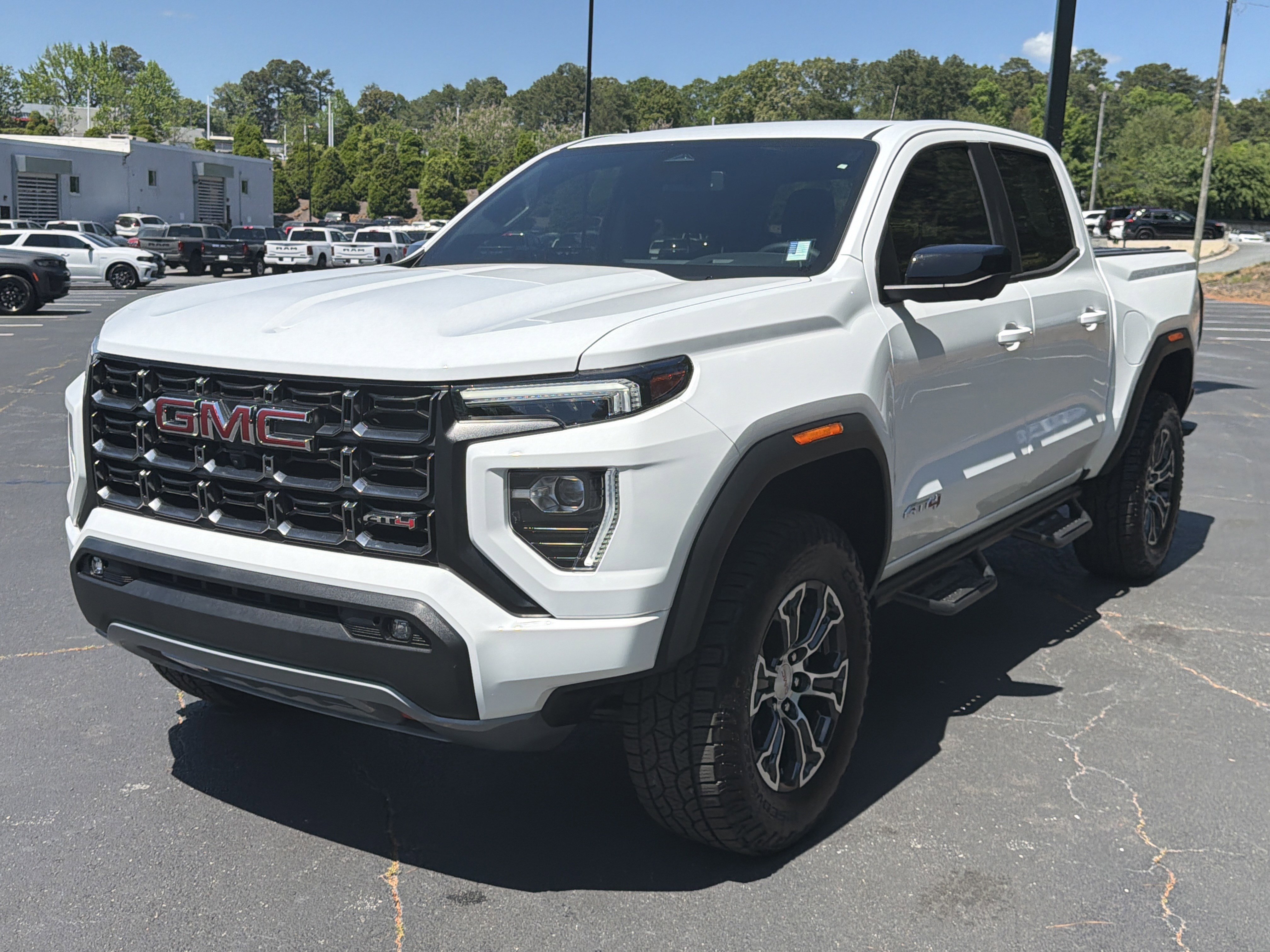 Used 2024 GMC Canyon AT4 w/ Technology Package AWD/4WD image 3