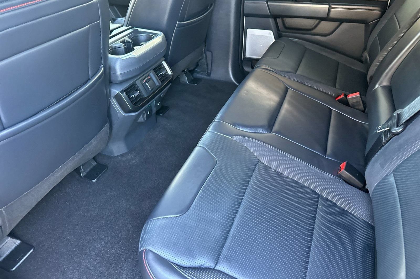 Used 2025 Ford F150 Raptor AWD/4WD image 15
