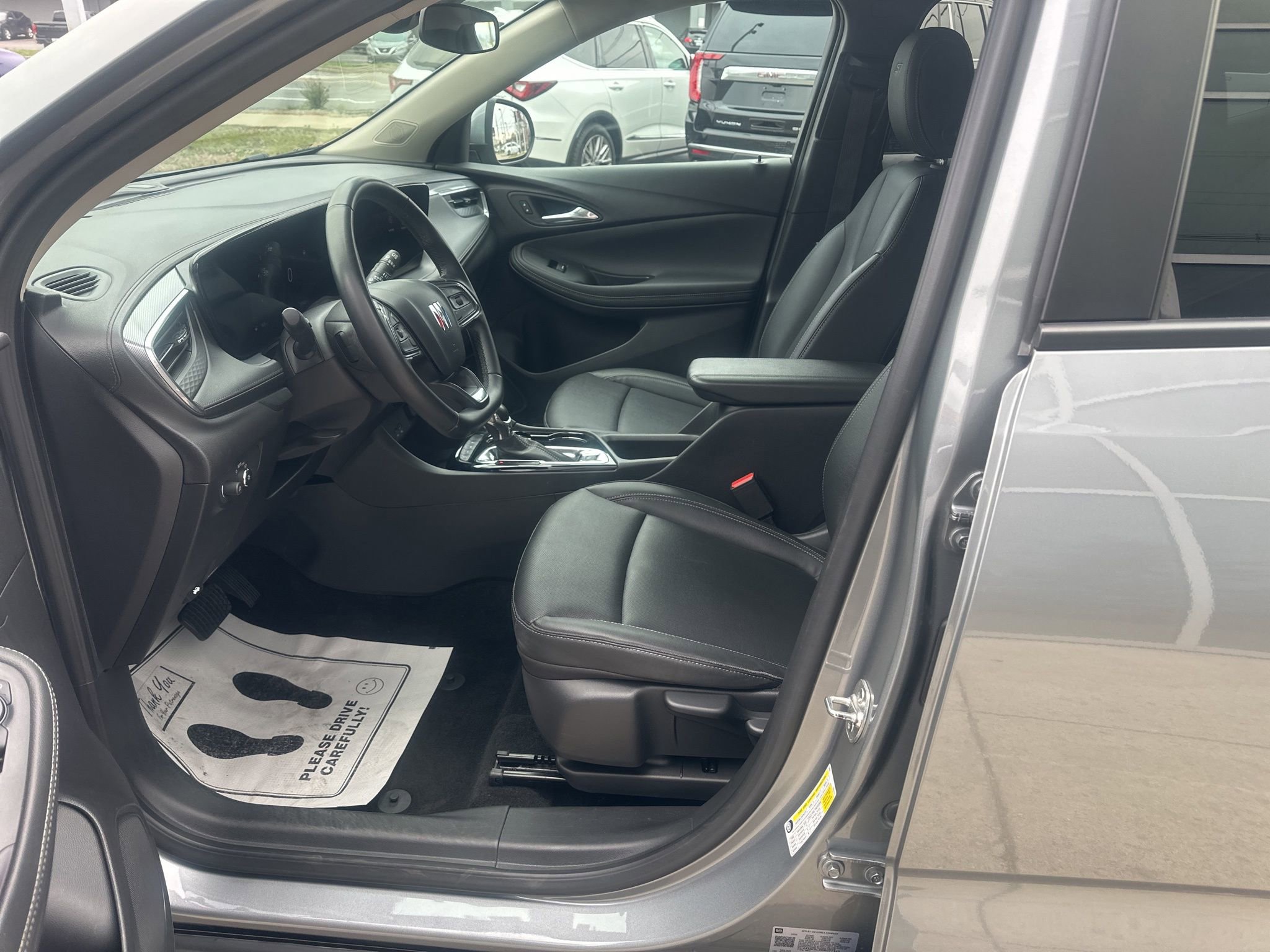 Used 2024 Buick Encore GX Sport Touring image 15