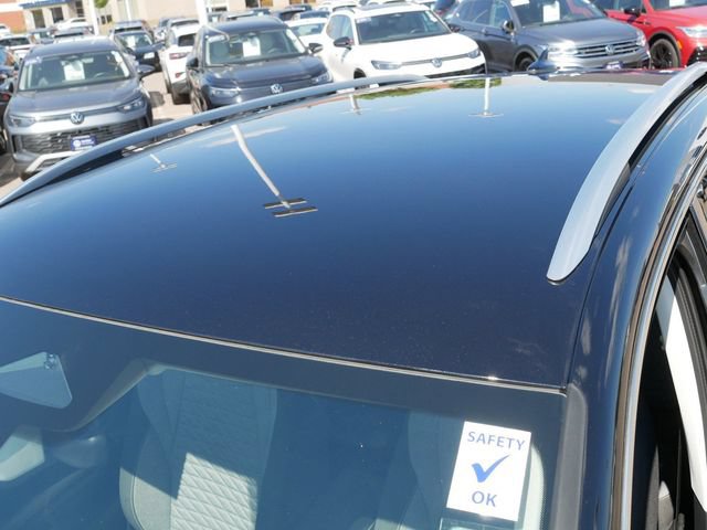 Certified 2025 Volkswagen Tiguan S AWD/4WD image 11