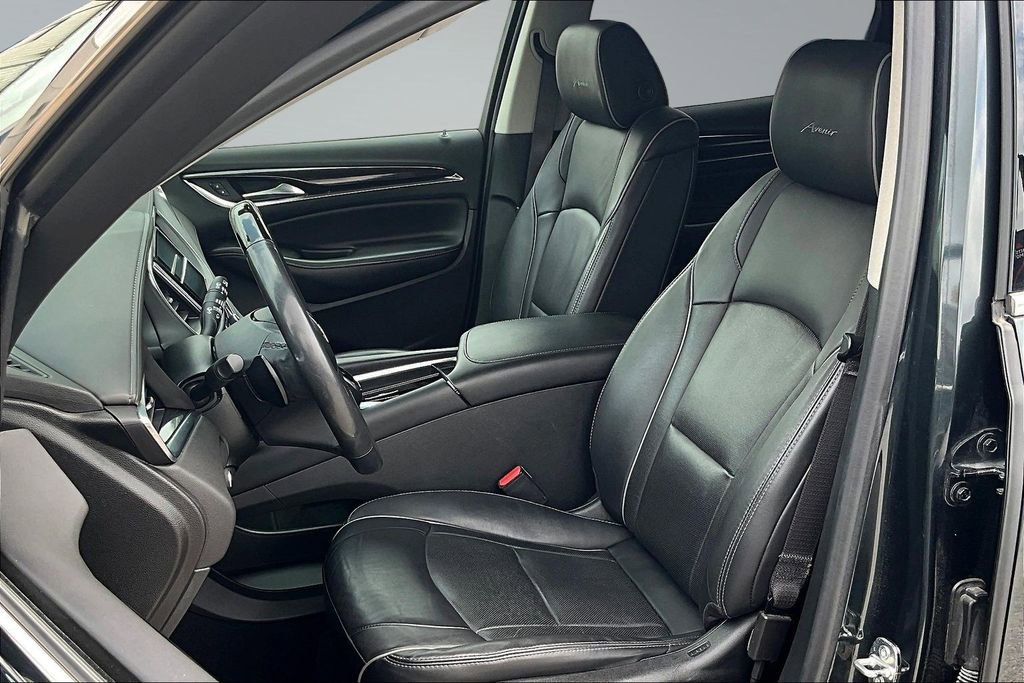 Used 2020 Buick Enclave Avenir w/ Avenir Technology Package AWD/4WD image 22