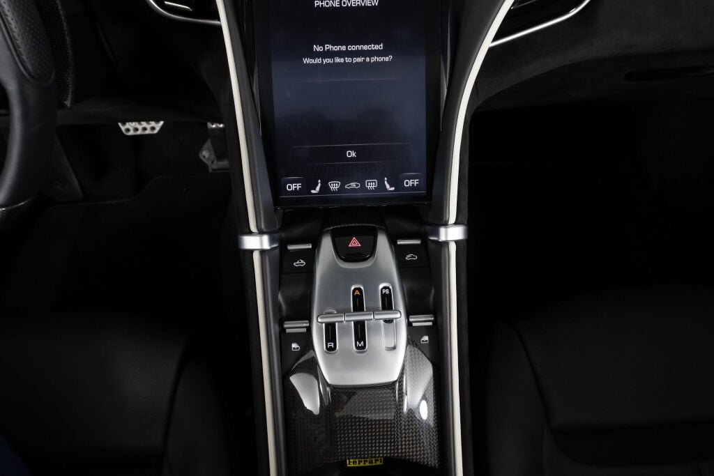 Certified 2024 Ferrari Roma Spider RWD image 36