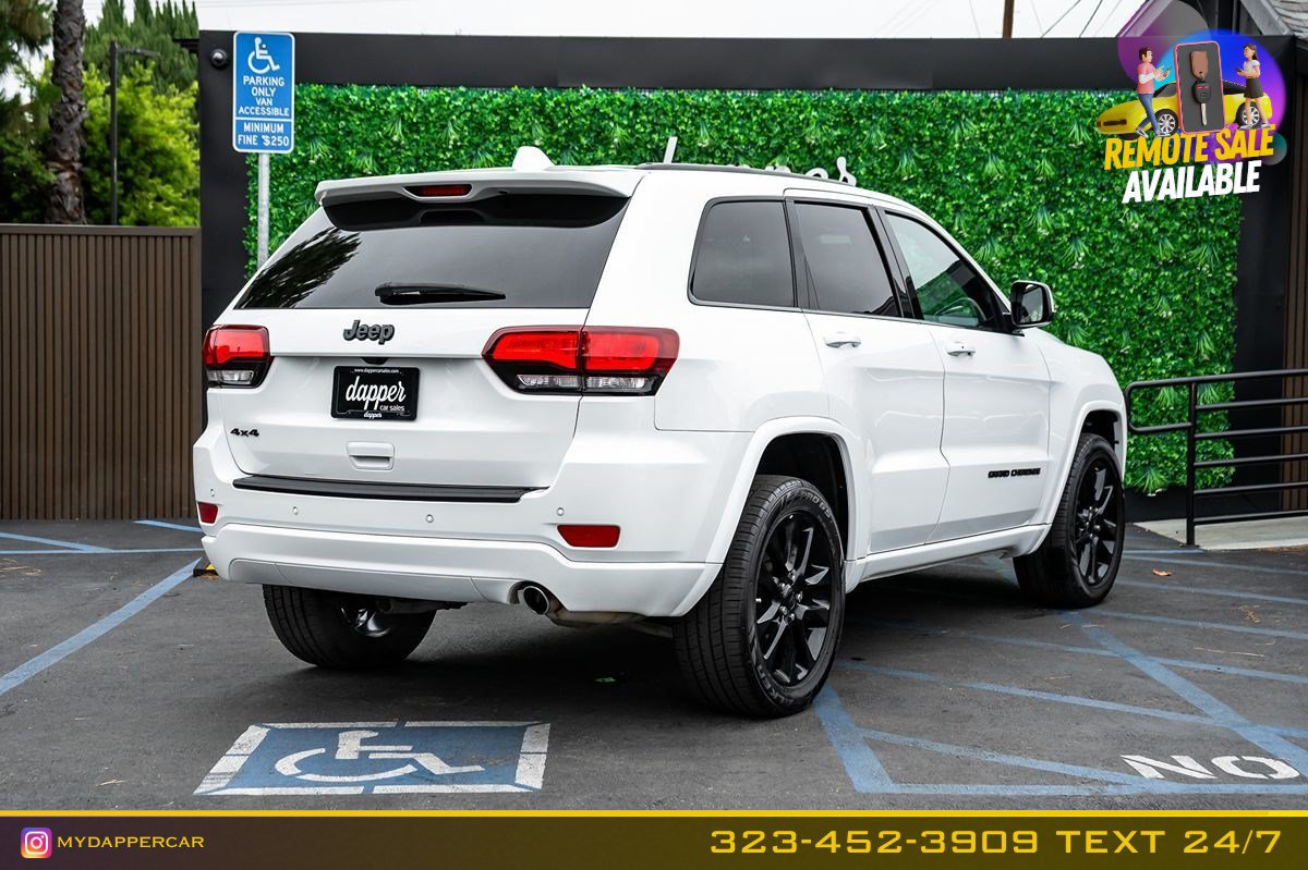 Used 2021 Jeep Grand Cherokee Laredo X AWD/4WD image 5