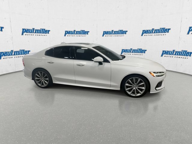 Used 2021 Volvo S60 T6 Momentum w/ Advanced Package AWD/4WD image 13