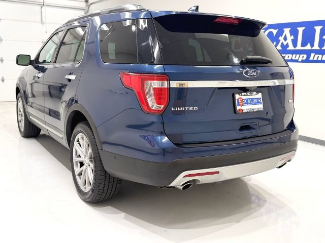 Used 2017 Ford Explorer Limited w/ Equipment Group 301A AWD/4WD image 4