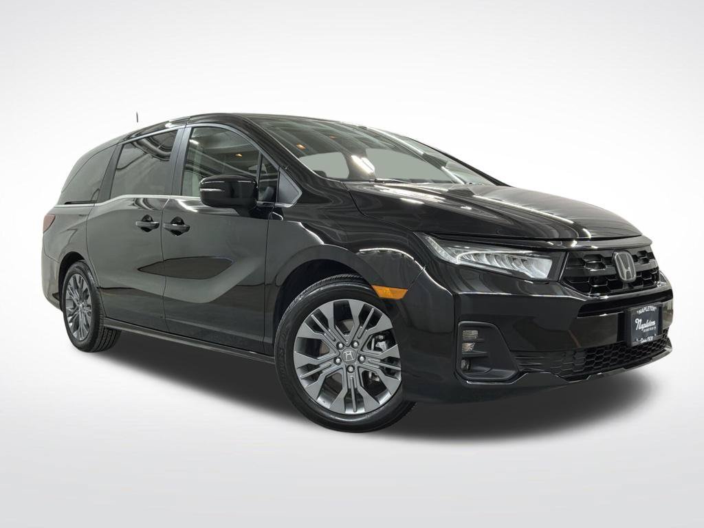 Certified 2026 Honda Odyssey Touring image 5