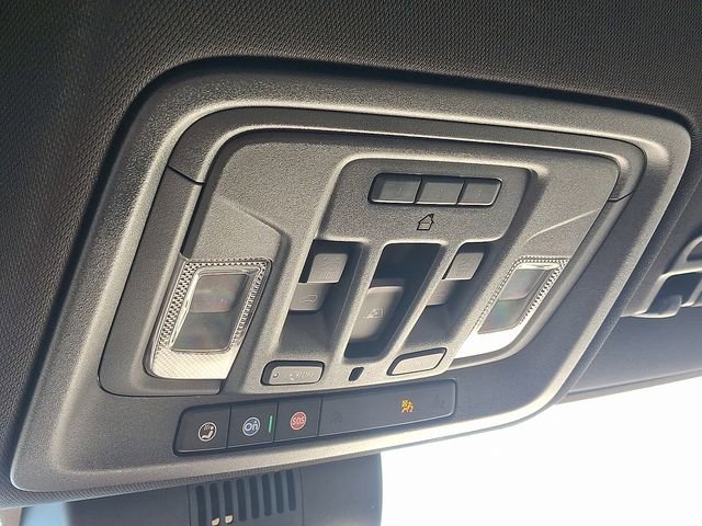 Used 2022 GMC Sierra 1500 AT4 w/ AT4 Premium Package image 27