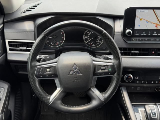 Used 2024 Mitsubishi Outlander SE FWD image 28