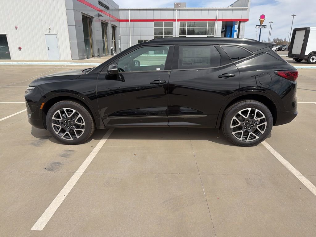 New 2025 Chevrolet Blazer RS w/ Driver Confidence II Package FWD image 9