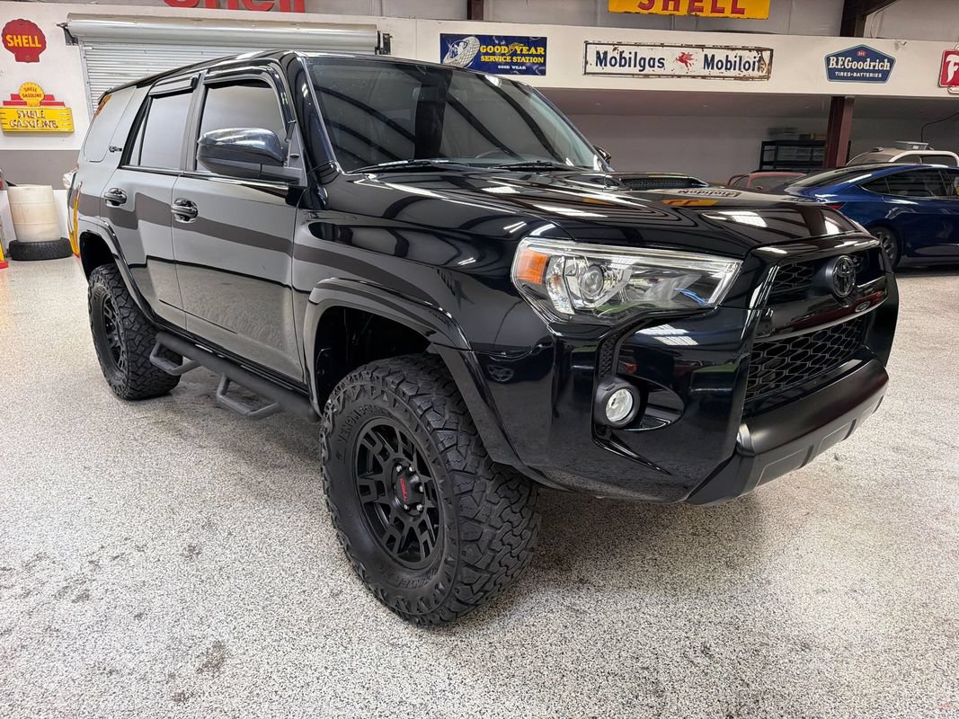 Used 2018 Toyota 4Runner TRD Pro AWD/4WD image 11