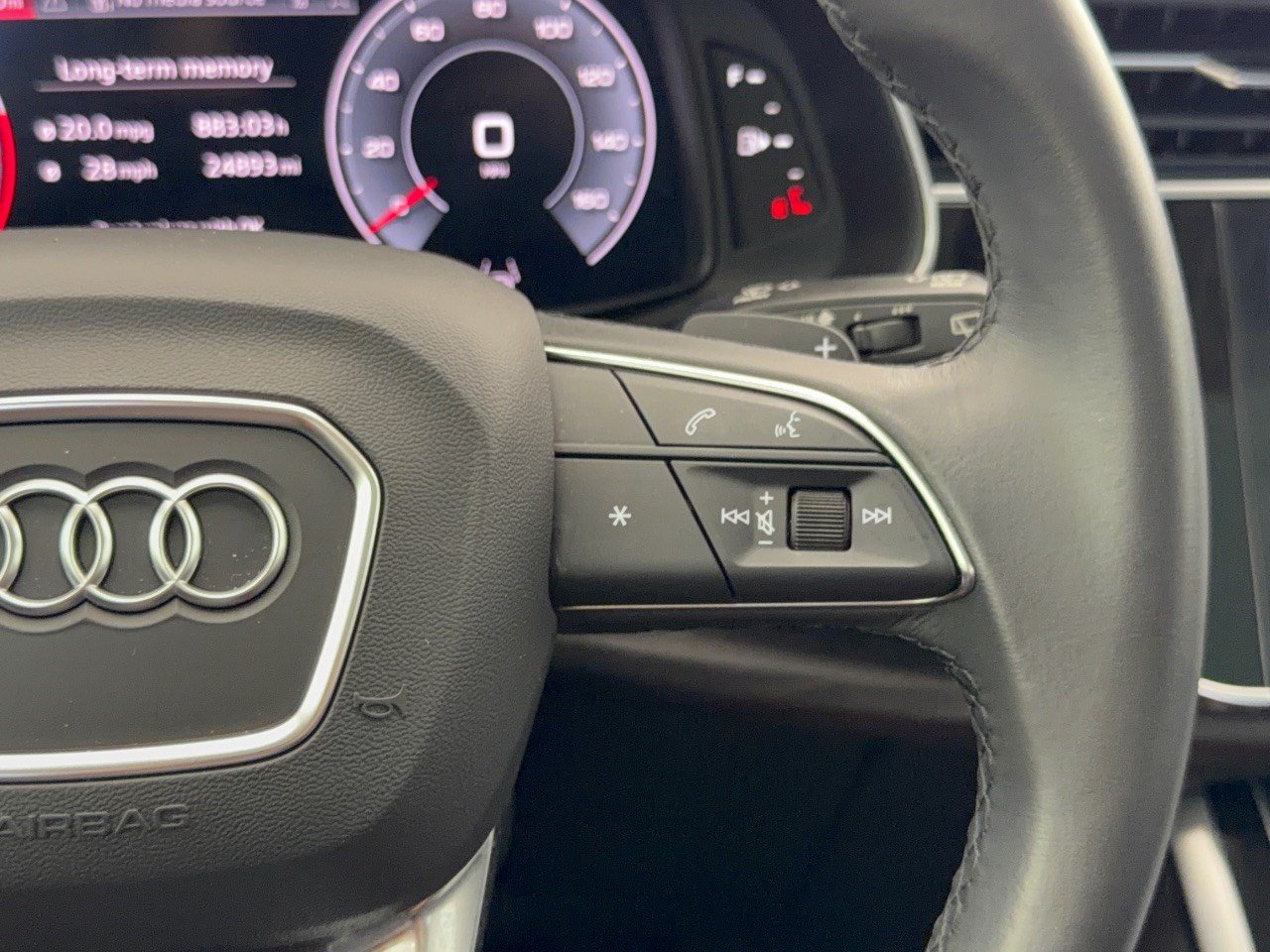 Used 2023 Audi Q7 3.0T Premium Plus w/ Premium Plus Package AWD/4WD image 19