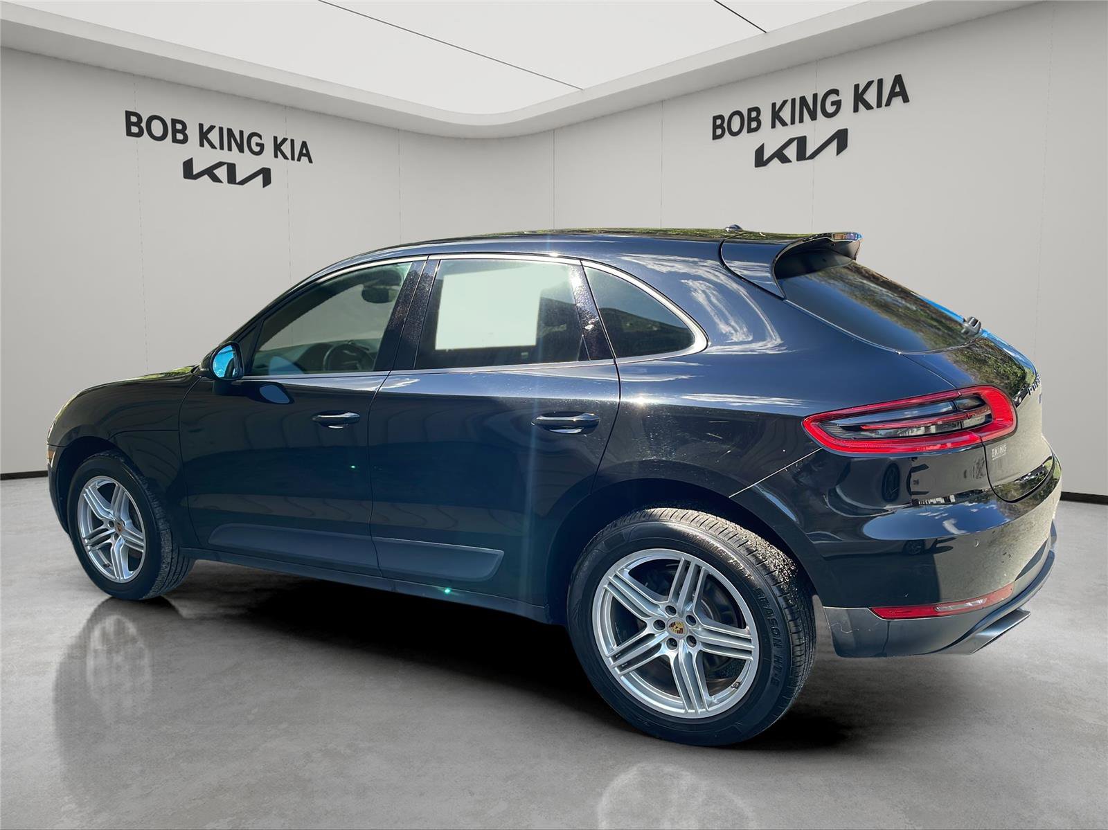 Used 2017 Porsche Macan image 3