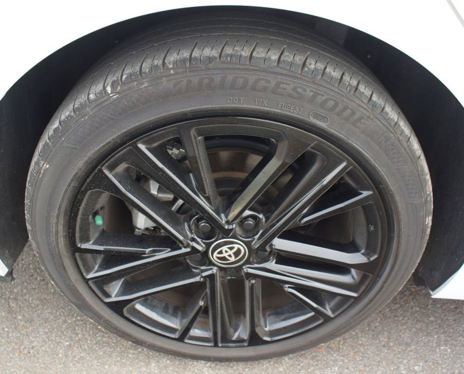 Used 2025 Toyota Camry SE FWD image 25