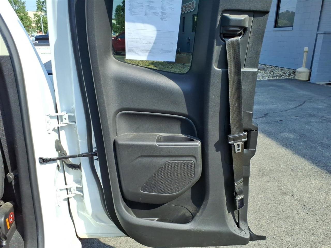 Used 2021 Chevrolet Colorado LT w/ Safety Package RWD image 10