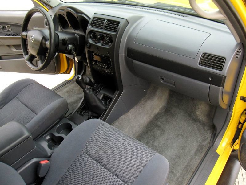 Used 2004 Nissan Frontier XE w/ (PWR) XE Pwr Pkg AWD/4WD image 24