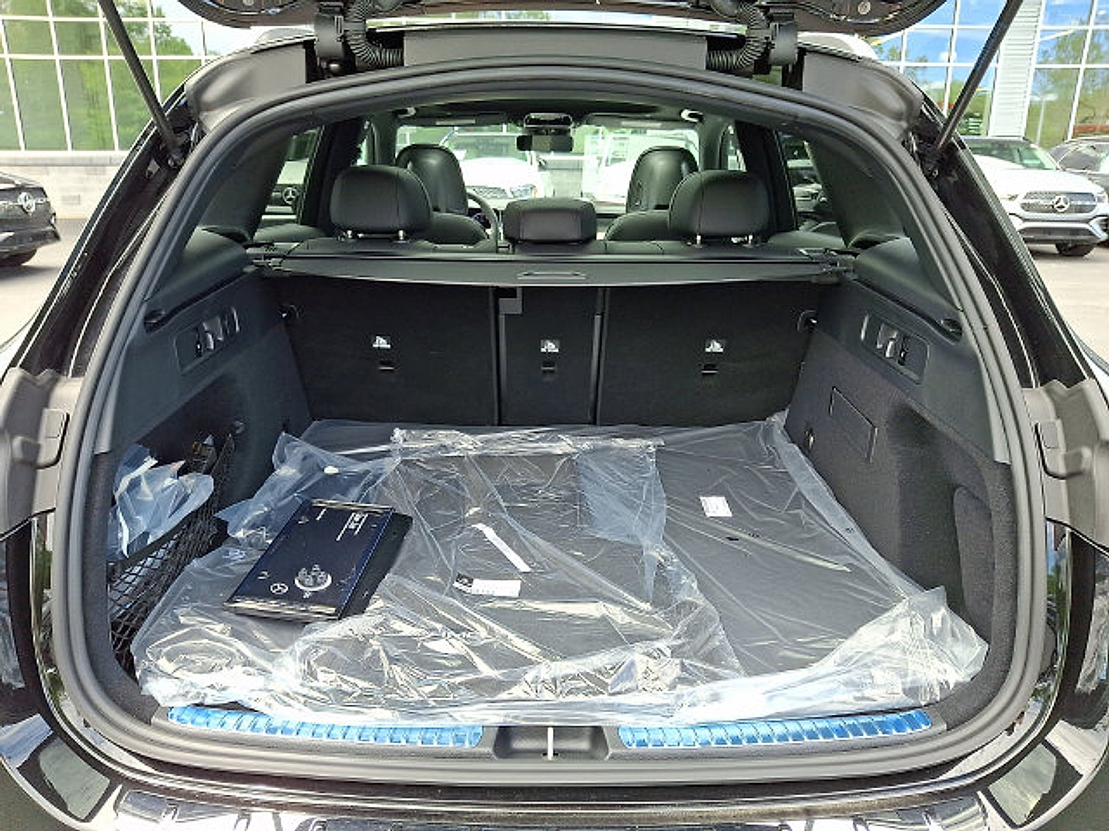 Used 2026 Mercedes-Benz GLC 300 4MATIC image 22