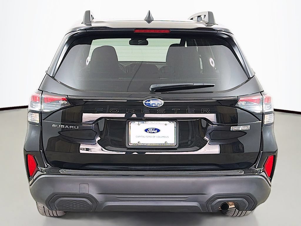 Used 2025 Subaru Forester Premium AWD/4WD image 14