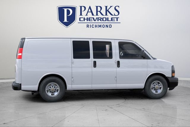 New 2025 Chevrolet Express 2500 image 5