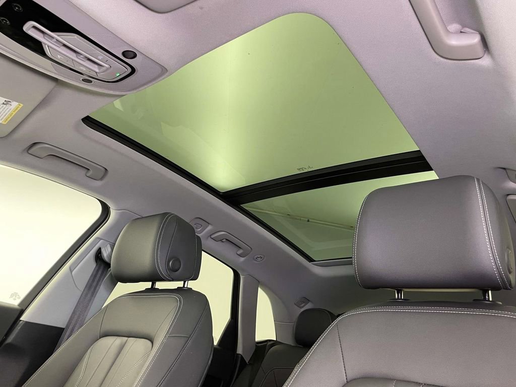 Used 2022 Audi Q5 2.0T Premium image 18